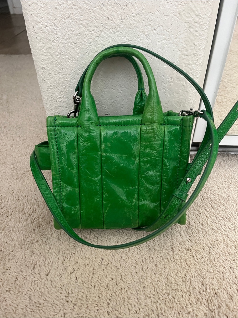 Marc Jacobs Bright Green Patent Tote Bag - Picture 3 of 3